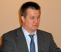 Владимир Бутов