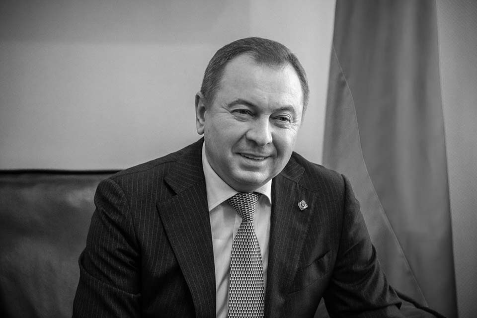 Владимир Макей