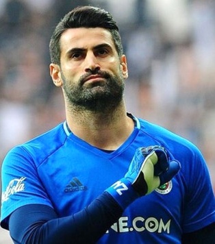 Волкан Демирел