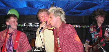 Все ручки вправо