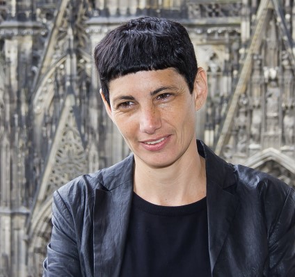 Яэль Бартана