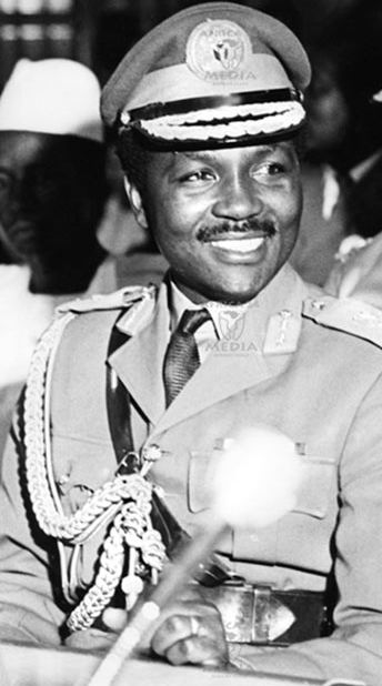 Якубу Говон