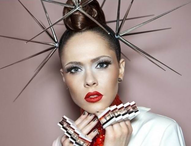 Юлия Санина